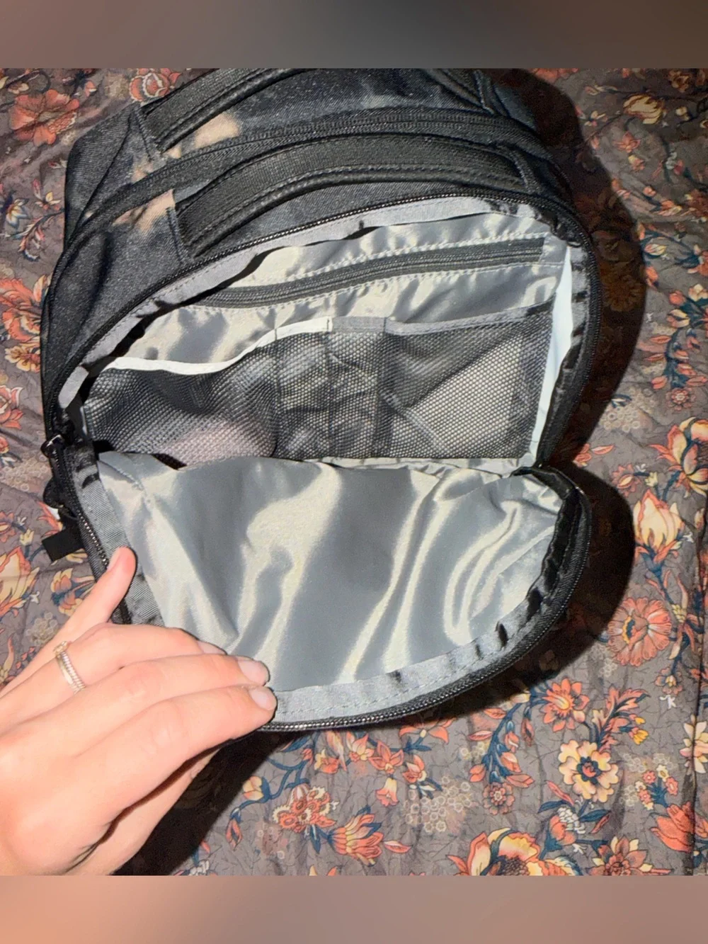 The north face- Jester backpack- 28L